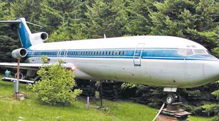 為免退役727客機變成廢鐵，坎貝爾決定斥資購下。（互聯網圖片）