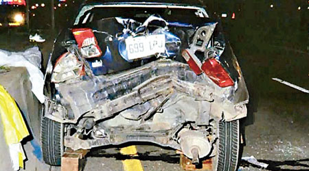 恰爾諾巴伊的私家車被撞至嚴重變形。（互聯網圖片）