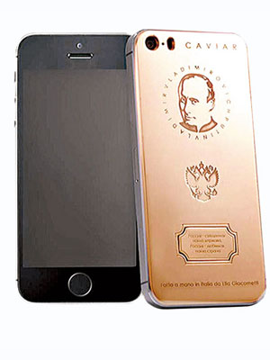 意大利有珠寶公司推出18K金製iPhone 5s，機背印有普京肖像。（互聯網圖片）