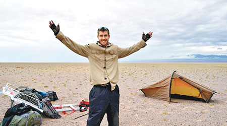 戴克斯成為史上首位獨自徒步橫越蒙古大地的人。（互聯網圖片）