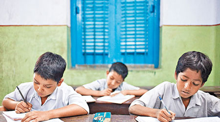 印度的小學生自小就學習「19×19」乘數表。（互聯網圖片）