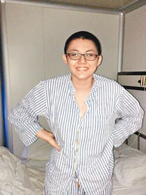 李雨潤在北京接受手術後逐漸康復。（互聯網圖片）
