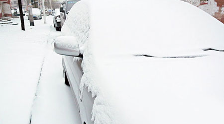 黑龍江的大雪覆蓋私家車。（互聯網圖片）