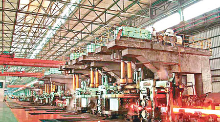 酒泉鋼鐵集團是國內少數擁有從煉鋼、熱軋到冷軋完整配套的不銹鋼生產企業之一。（互聯網圖片）