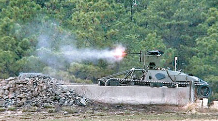 Ripsaw日前進行測試，士兵成功在一公里外操控用武器。（美軍圖片）