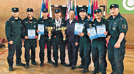 武警獵鷹突擊隊的狙擊手在警察組比賽中奪得五項冠軍。（互聯網圖片）