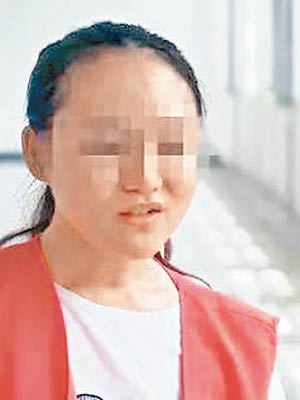 孫靜雅涉賣淫及組織賣淫被捕。（電視畫面）