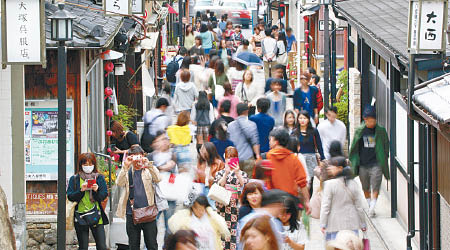 京都的文化氣息吸引大量遊客慕名而至。（資料圖片）