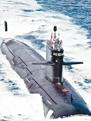 中國093型核攻擊潛艇被指曾模擬攻擊列根號。（互聯網圖片）