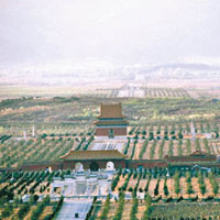 清東陵葬有多名清代王族成員。