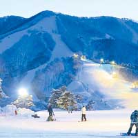 班尾高原滑雪場是區內度假勝地。