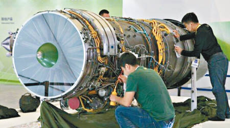 據報北京已聘請外國專家協助研發軍用引擎。（互聯網圖片）
