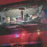 有貨車車頭玻璃破裂，傷者被困。
