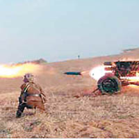 北韓士兵參與登陸及反登陸訓練。