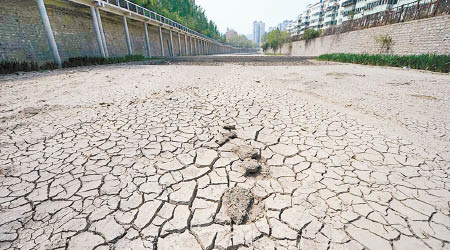 濟南旱情嚴重，主要河道乾涸。（互聯網圖片）