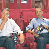 最後，奧巴馬要向博爾納（左）求教退休後大計。