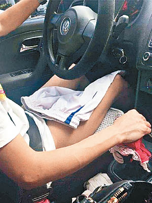 天津有滴滴專車司機竟赤裸下身，僅以短褲覆蓋私處接載女乘客。