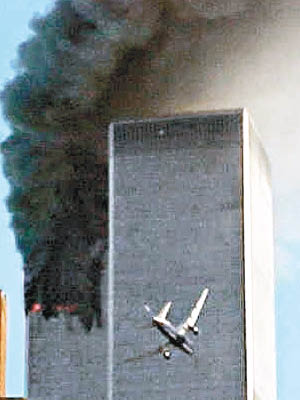 薩羅希望重演飛機撞上世貿大樓的一幕。（資料圖片）