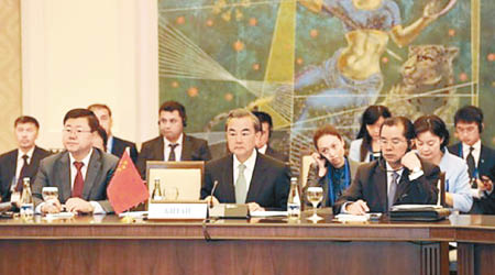 王毅重申外部勢力無權干涉南海問題。（互聯網圖片）