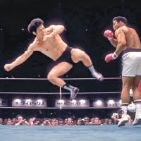阿里（右）曾於一九七六年與日本挑戰者安東尼豬木（左）打成平手。
