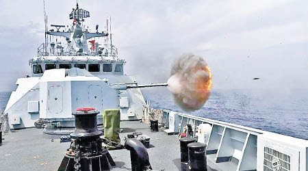 東海艦隊的056型護衞艦開炮展開實彈演習。（互聯網圖片）