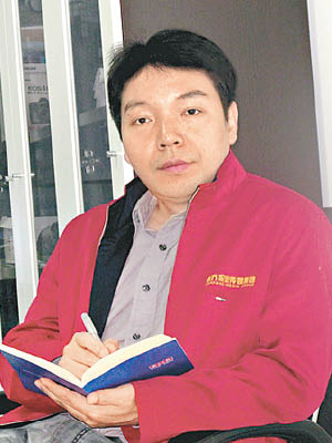 段功偉（圖）接替王巍出任《南方周末》總編輯。