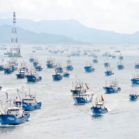 月初大批江蘇連雲港漁船赴東海捕撈。