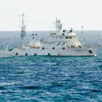公務船隊伍中包括漁政船（圖）及海監船。（互聯網圖片）