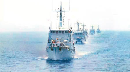 南海艦隊在北部灣進行大規模海上演習。