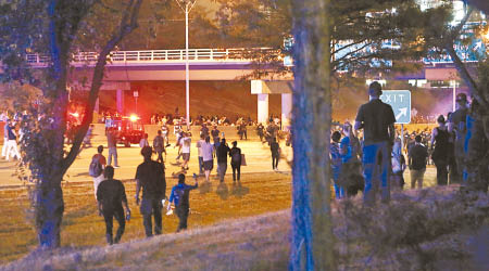 示威者佔據高速公路。（Getty Image圖片）