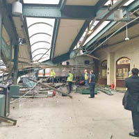 車站損毀嚴重。（互聯網圖片）