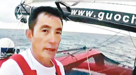 郭川在航行日誌透露航行過程困難，並曾遇到鯊魚。（互聯網圖片）