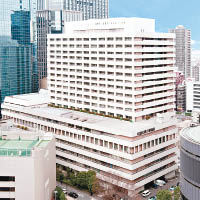 女病人到東京醫科大學醫院接受手術。（資料圖片）