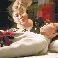 馬可斯的遺體曾存放在玻璃棺內。（資料圖片）