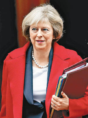 英下議院通過議案支持首相文翠珊於明年三月底前，啟動脫歐程序。