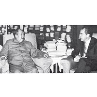 美國已故前總統尼克遜（右）七二年訪華與已故中共主席毛澤東會晤。