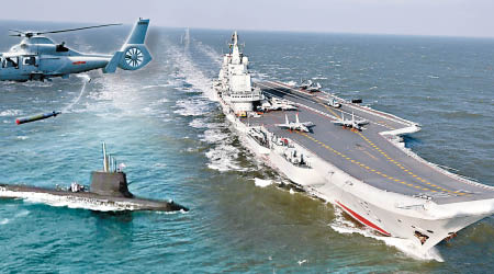 據傳日本潛艇（左下）曾企圖混入遼寧號（右）編隊，被直9反潛直升機（左上）投擲聲納探測器追擊。（設計圖片）