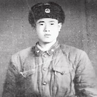 王琪當年被俘前的軍裝照片。