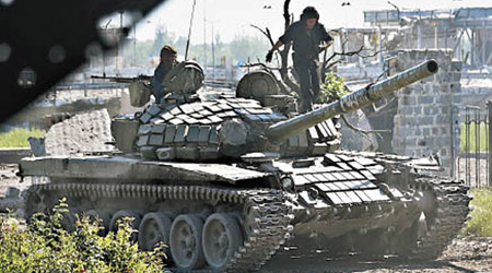 烏克蘭東部的武裝衝突持續，造成多人喪生。（資料圖片）
