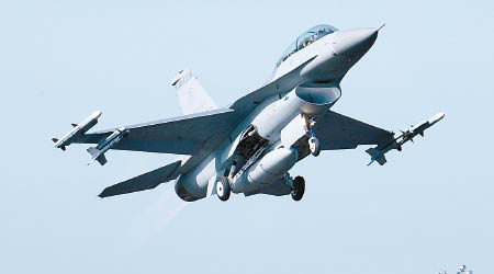 台國防部透露正計劃升級空軍F16戰機。（資料圖片）