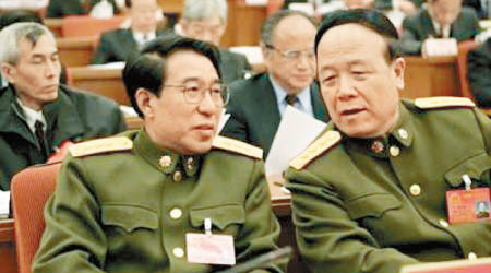 解放軍高層多次要求肅清郭伯雄（右）、徐才厚（左）的餘毒。（資料圖片）
