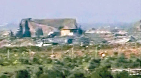 謝拉特空軍基地遭美軍發射導彈攻擊。