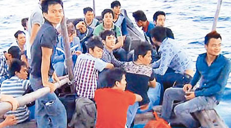 曾有越南勞工乘船偷渡往台灣被截獲。（中時電子報圖片）