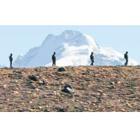 印媒指，印軍連日在不丹的多卡拉區部署兵力監視中國。（互聯網圖片）