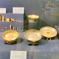 埃利斯指所羅門王的寶藏是鄰國的貢品。