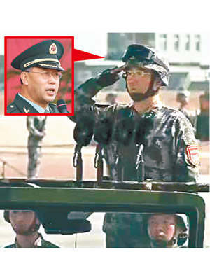 韓衞國「八一」沙場閱兵時，擔任總指揮。