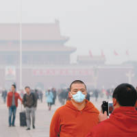 2014年11月19日，沒有重要會議和大型慶典，北京難見藍天。