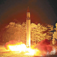 有指北韓準備再試射長程導彈。圖為火星十四型洲際彈道導彈。