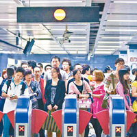 廣州地鐵覆蓋率高，民眾經常乘搭。（互聯網圖片）