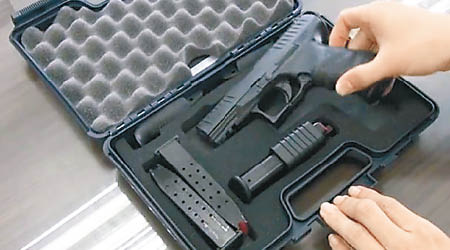 台灣警方購入的德國製Walther PPQ M2手槍狀況連連。（互聯網圖片）